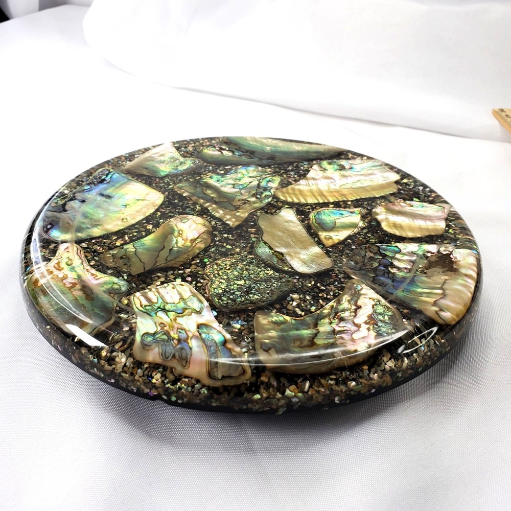 VTG Abalone Shell Round Trivet Black Base 8-Inch Handcrafted Betty's Shells - Picture 2 of 13